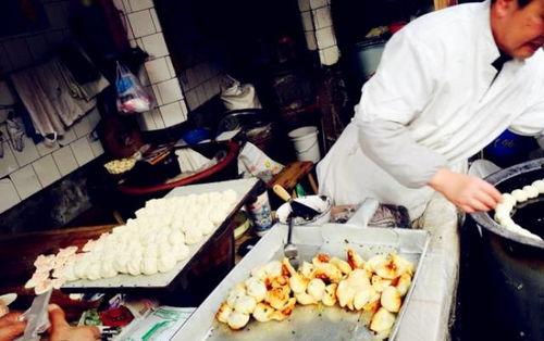 吃瓜爆料早餐店视频